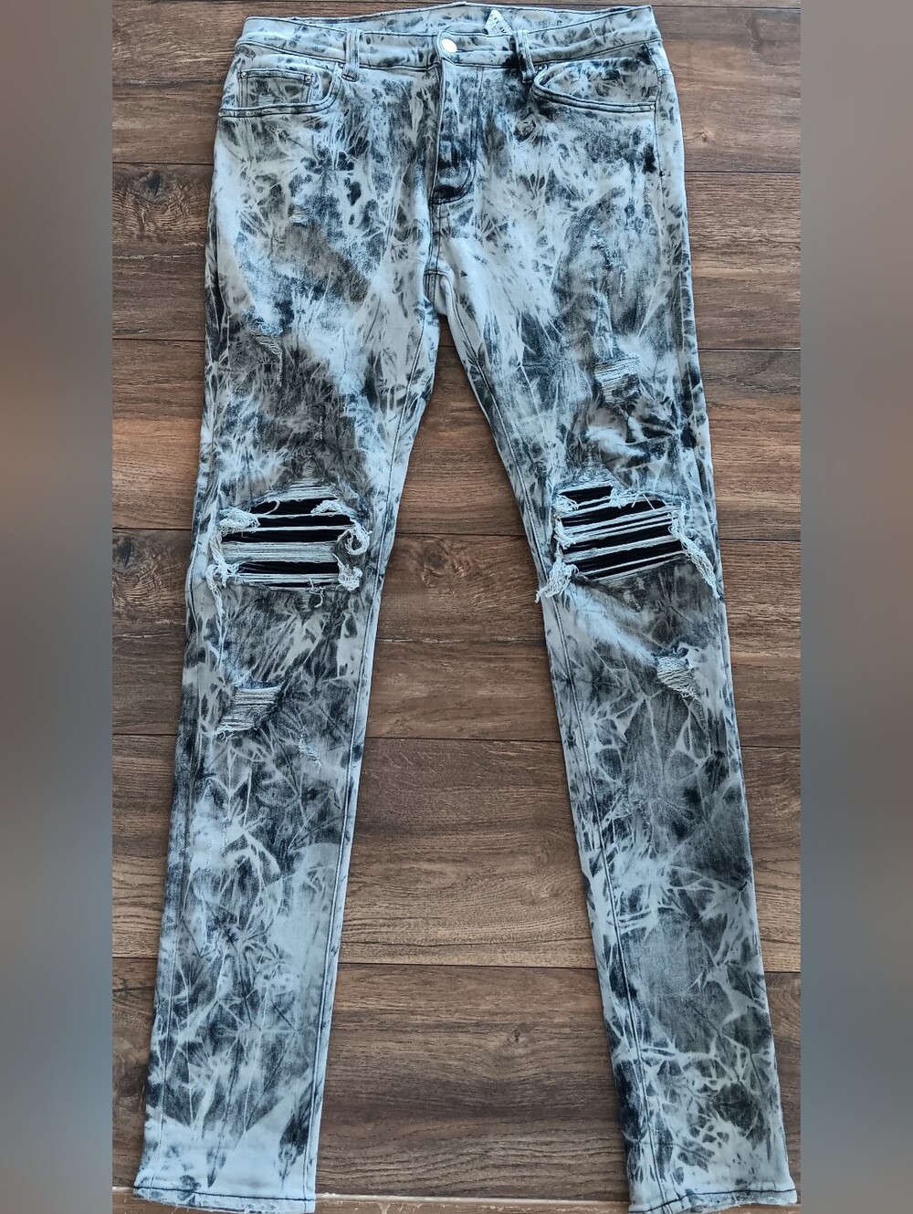 Acid-Wash Distressed Skinny Jeans